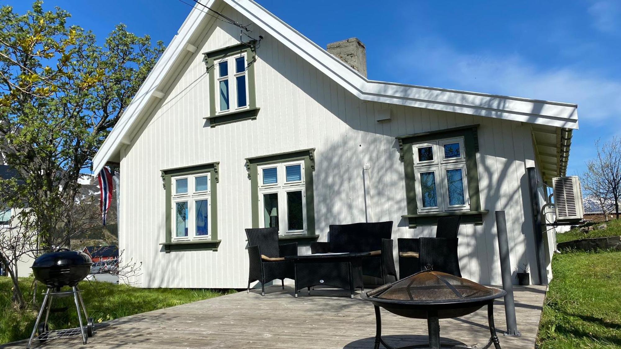 Nordlandshuset "Lottebakken", Ballstad In Lofoten Exterior foto